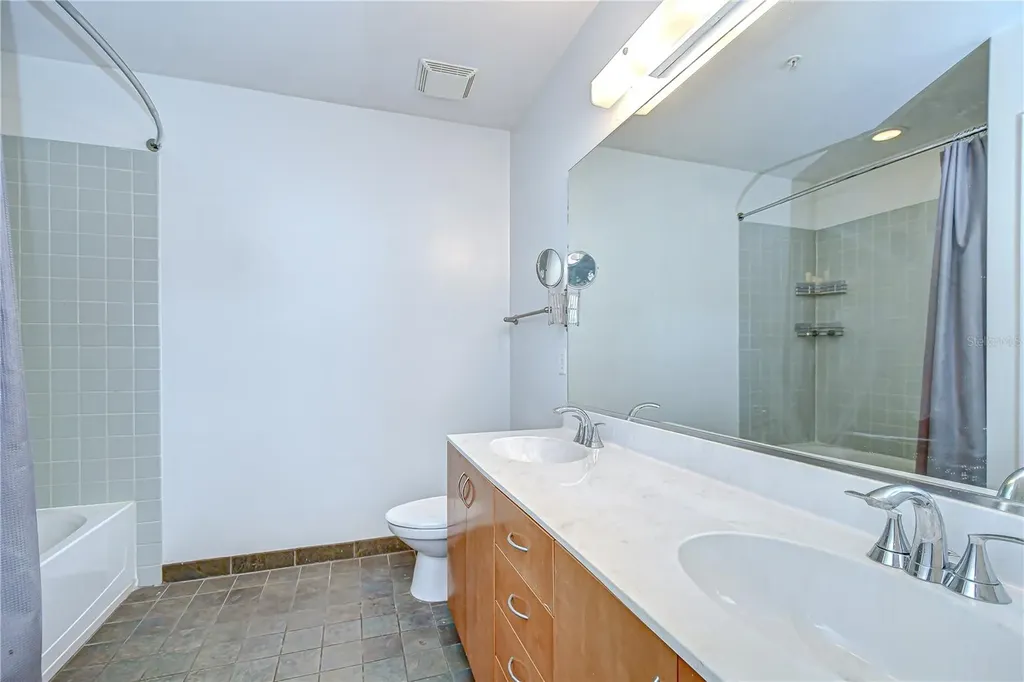 2001 E 2nd Avenue Tampa FL 33605