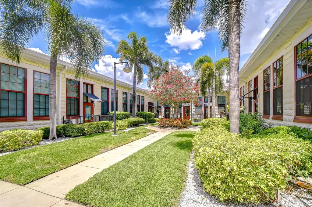 2001 E 2nd Avenue Tampa FL 33605