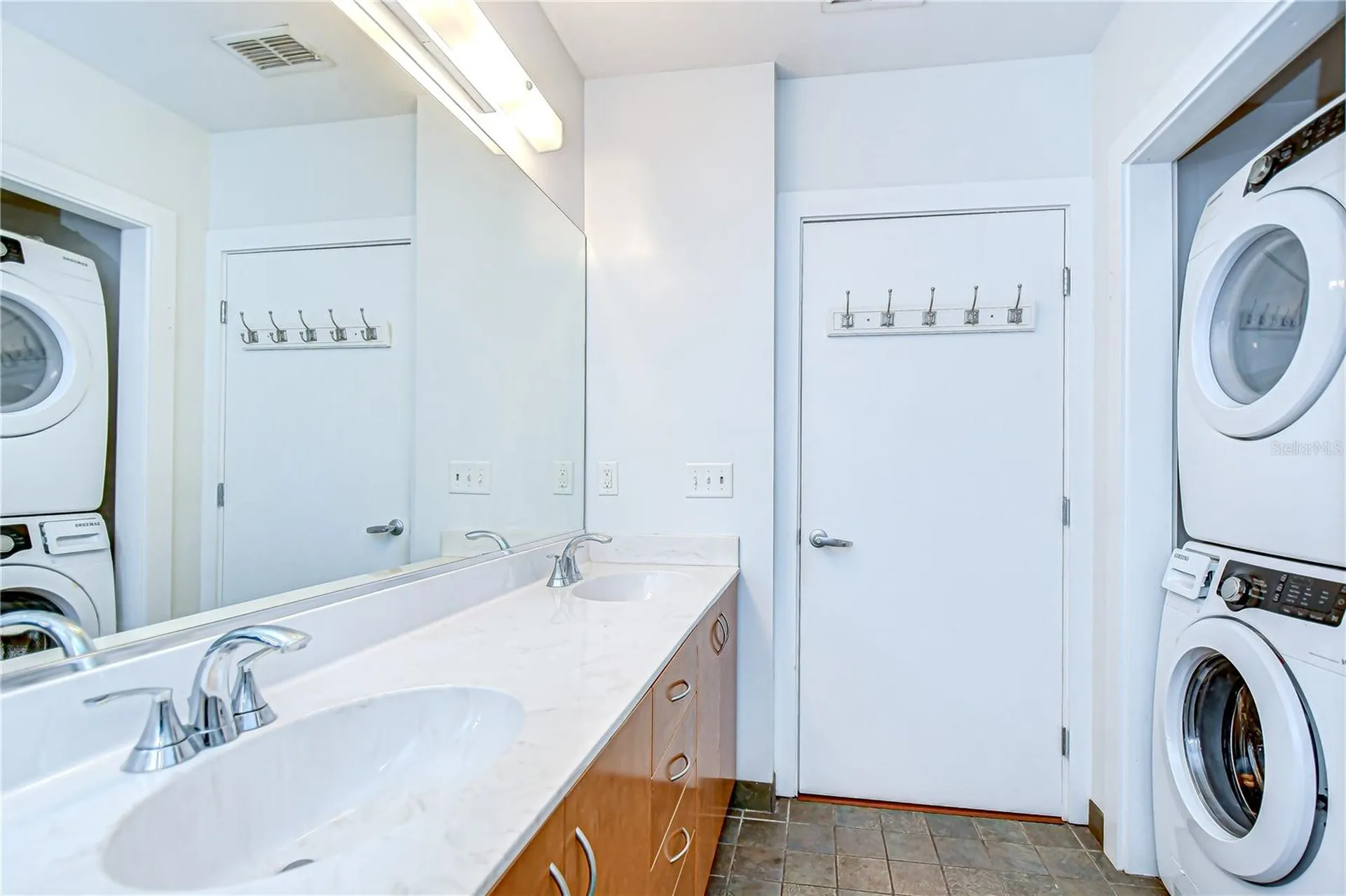 2001 E 2nd Avenue Tampa FL 33605