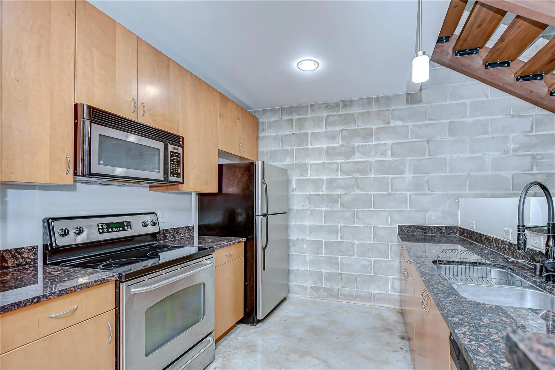 2001 E 2nd Avenue Tampa FL 33605