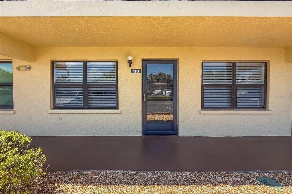 305 W 30th Avenue W Bradenton FL 34205