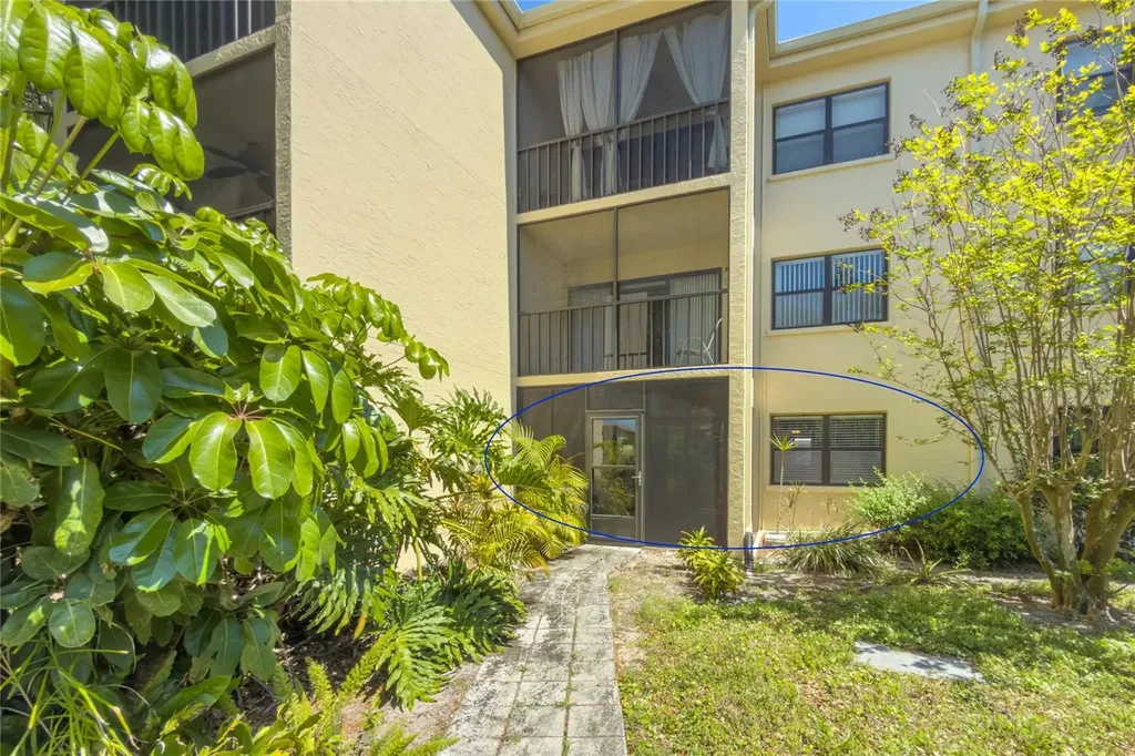 305 W 30th Avenue W Bradenton FL 34205