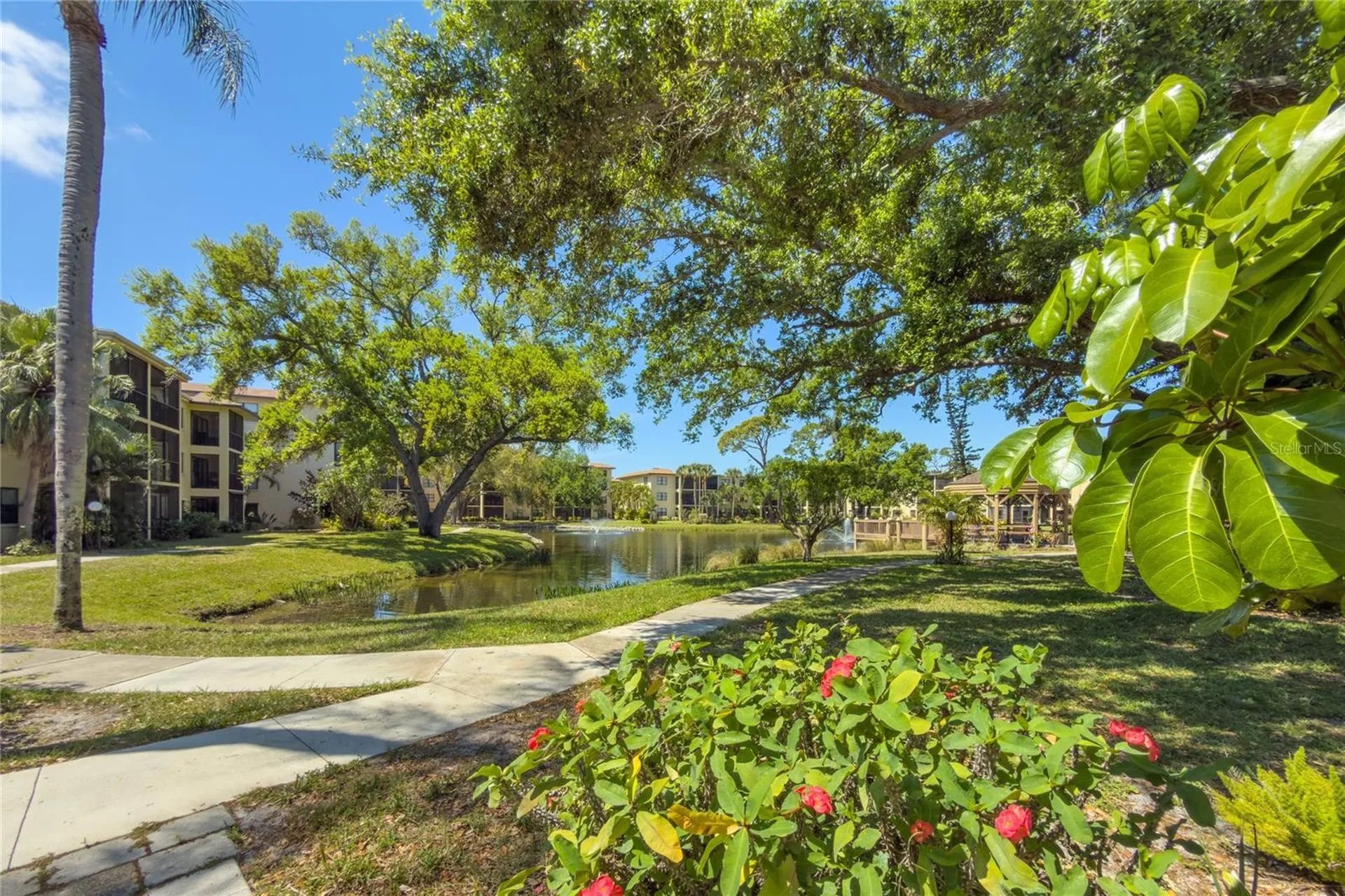 305 W 30th Avenue W Bradenton FL 34205