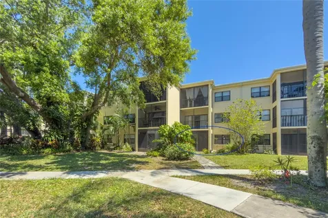 305 W 30th Avenue W Bradenton FL 34205