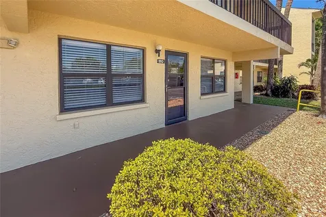 305 W 30th Avenue W Bradenton FL 34205
