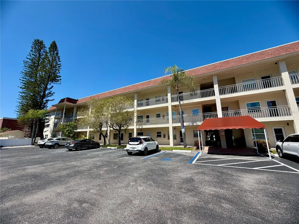 4000 3rd Street N St Petersburg FL 33703