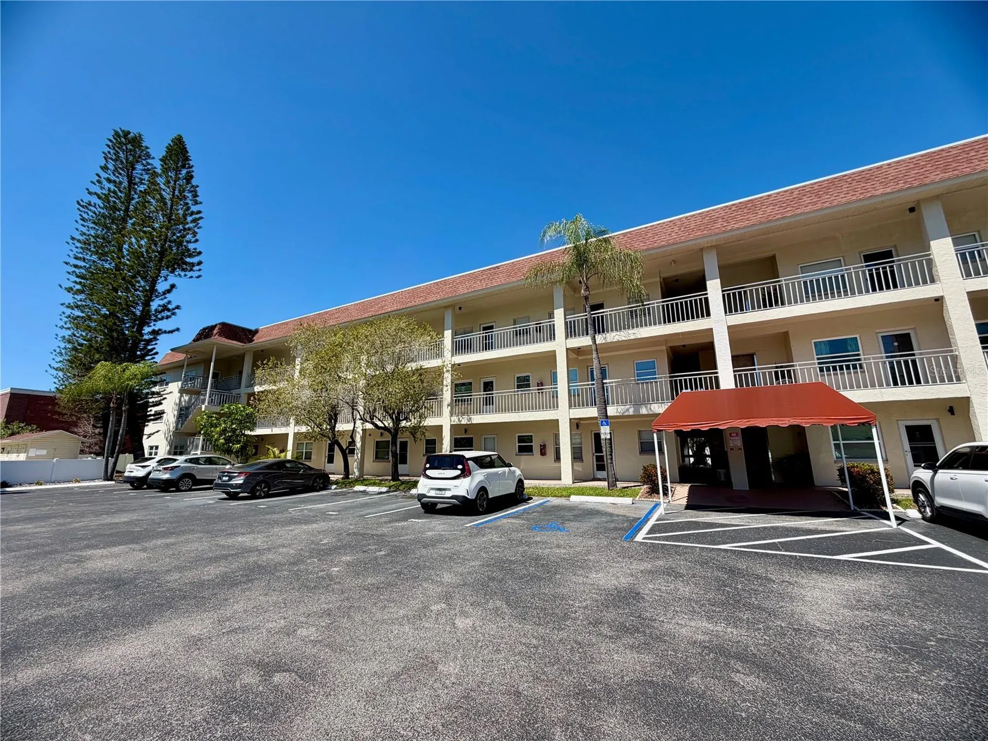 4000 3rd Street N St Petersburg FL 33703