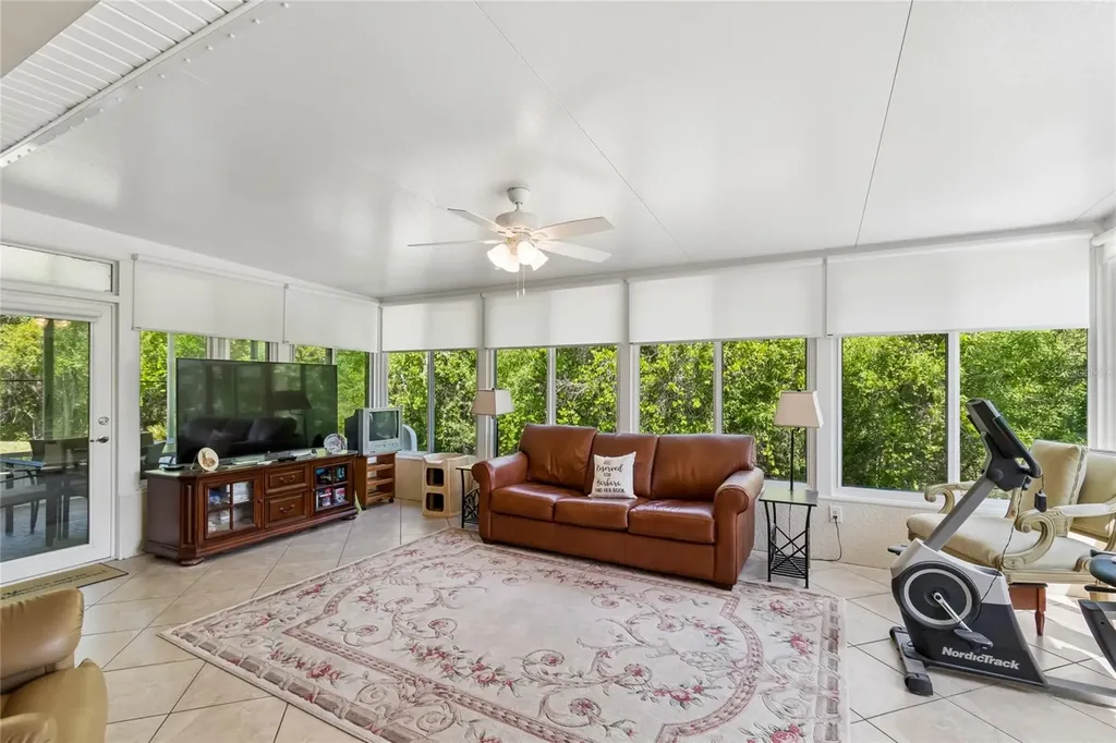 457 Palos Verde Place Kissimmee FL 34759