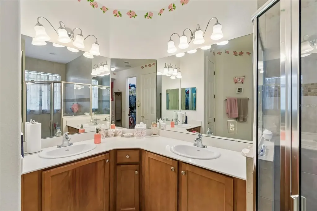 457 Palos Verde Place Kissimmee FL 34759