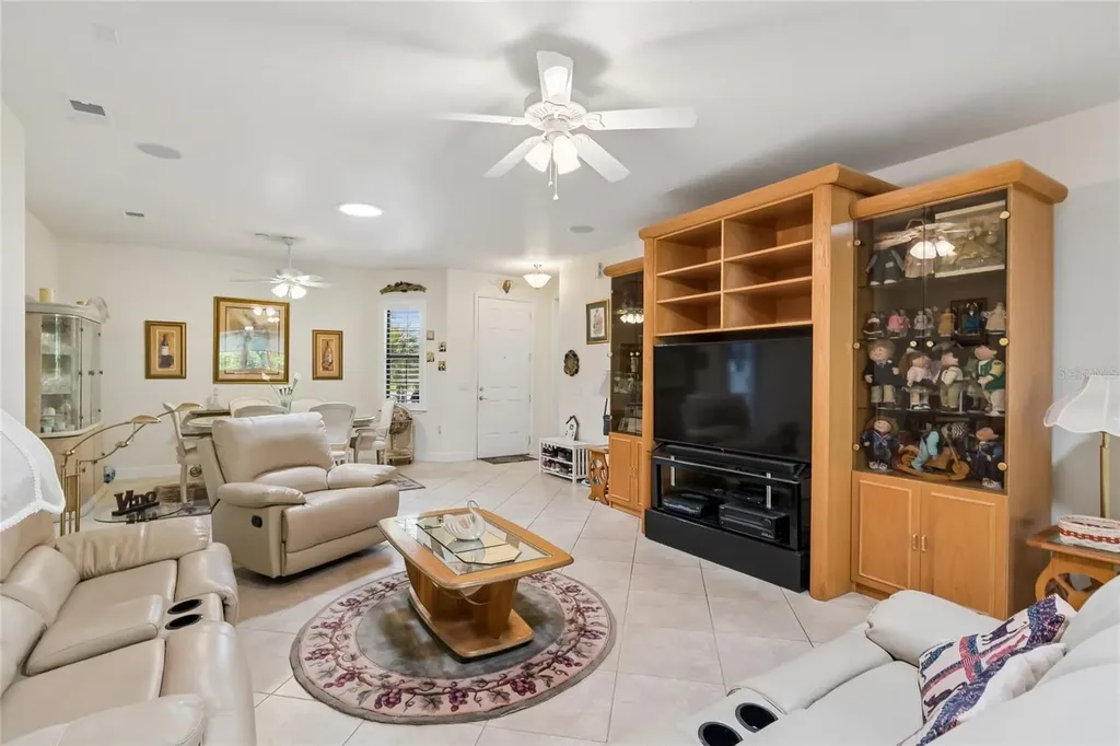 457 Palos Verde Place Kissimmee FL 34759