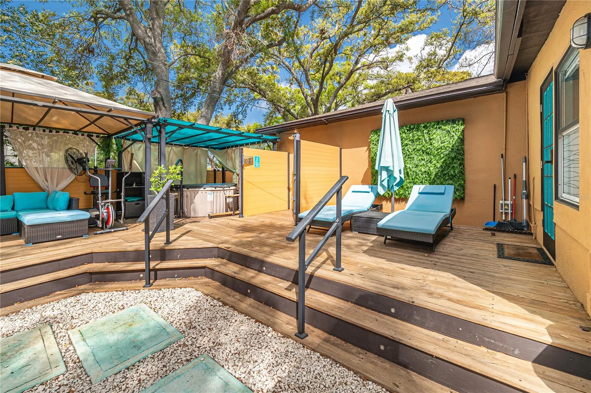7410 5th Avenue N St Petersburg FL 33710