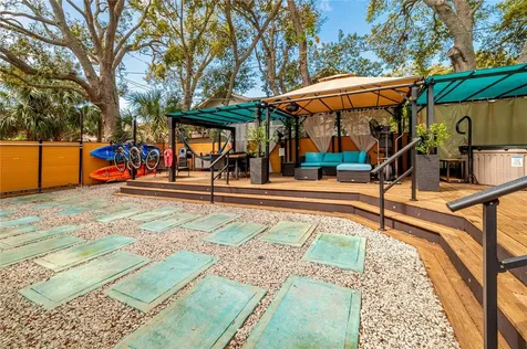 7410 5th Avenue N St Petersburg FL 33710