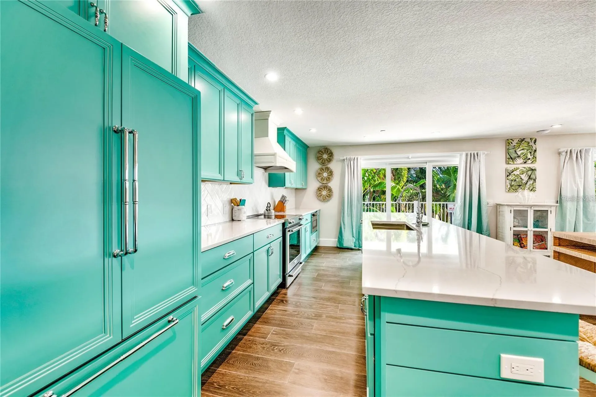 336 Avenida De Mayo Sarasota FL 34242