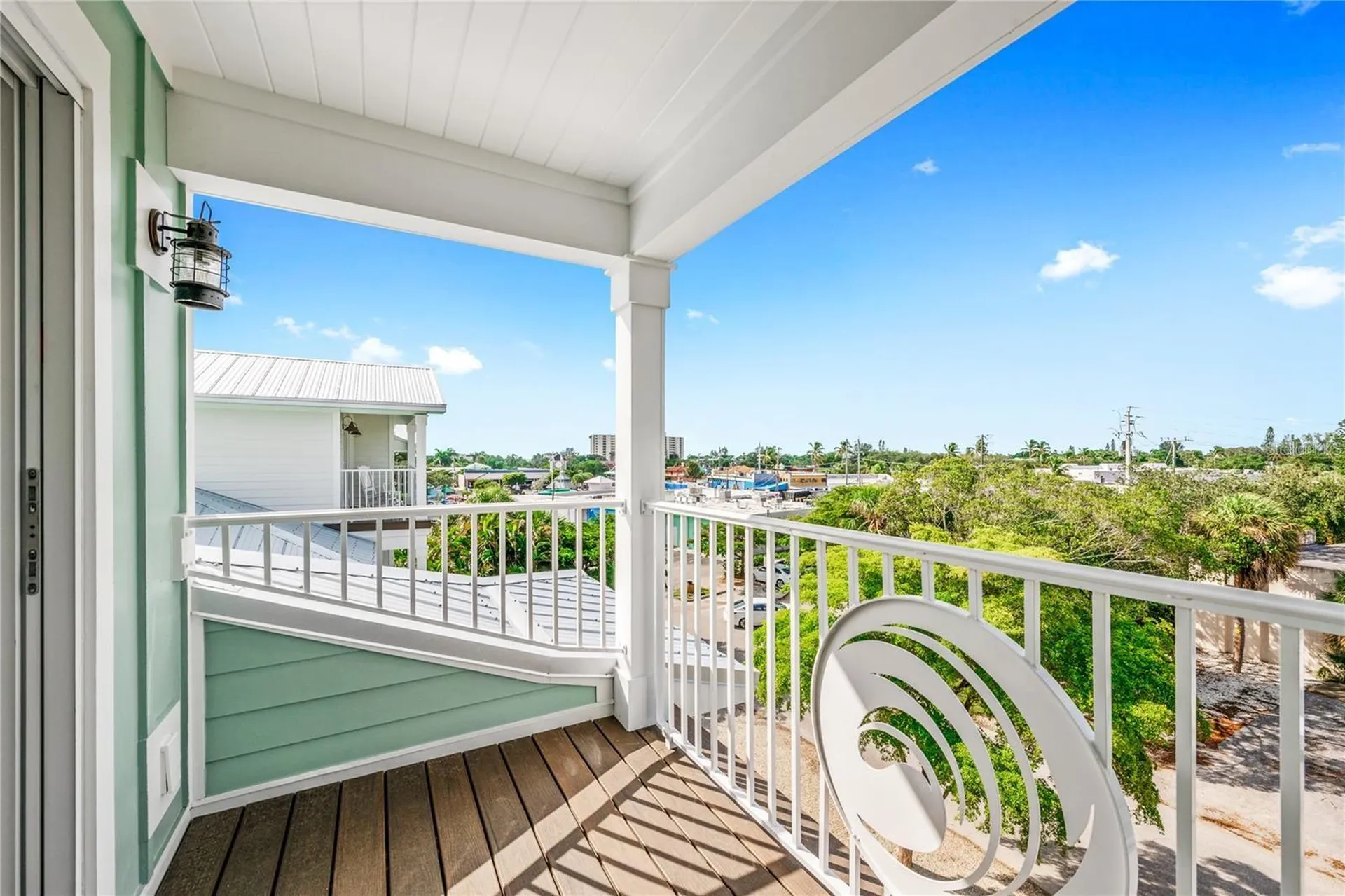 336 Avenida De Mayo Sarasota FL 34242