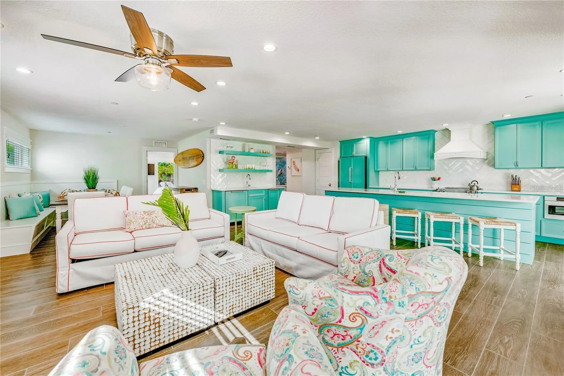 336 Avenida De Mayo Sarasota FL 34242