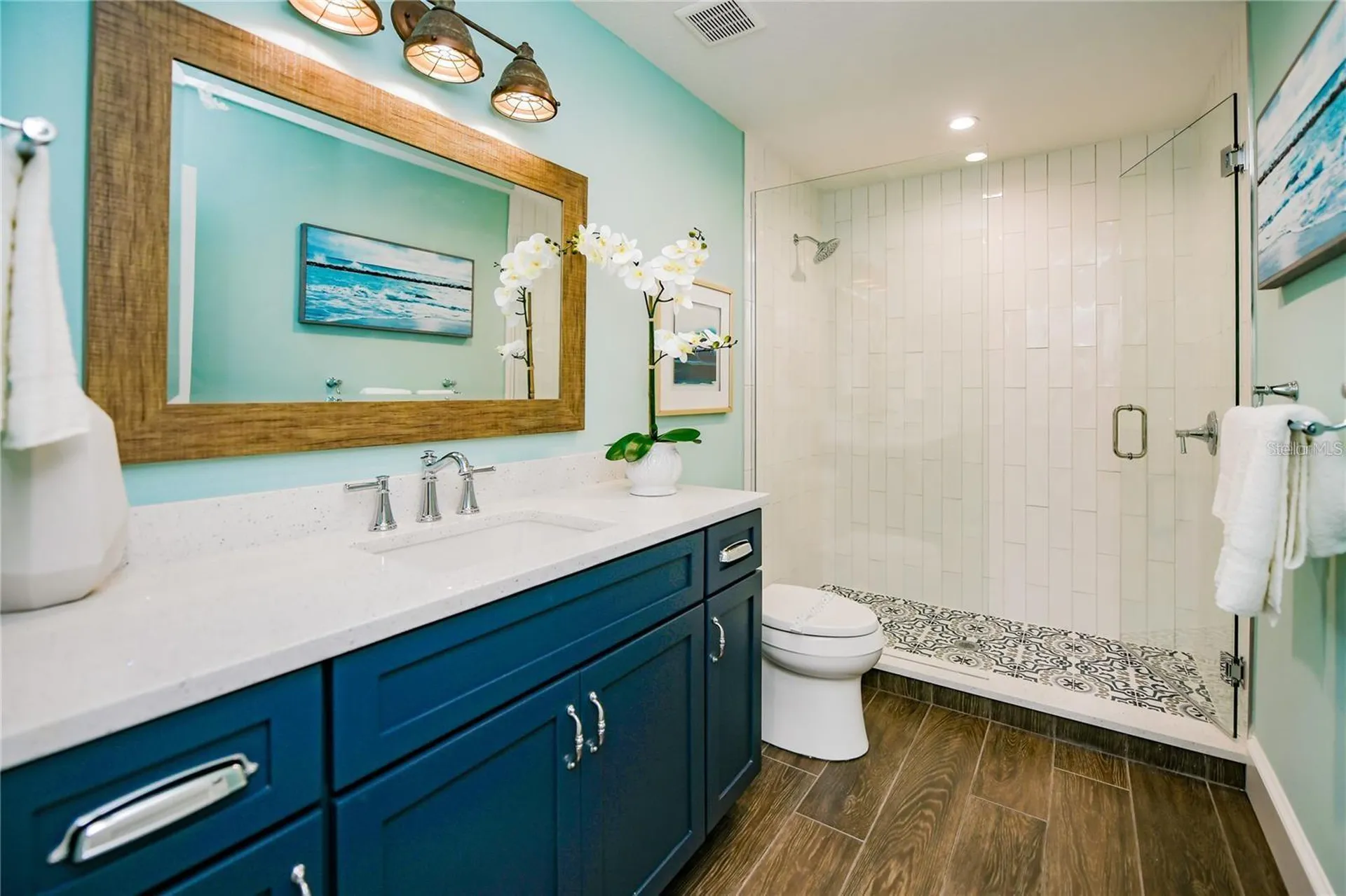 336 Avenida De Mayo Sarasota FL 34242