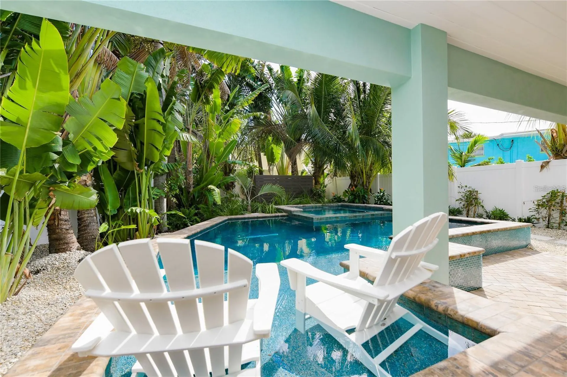 336 Avenida De Mayo Sarasota FL 34242