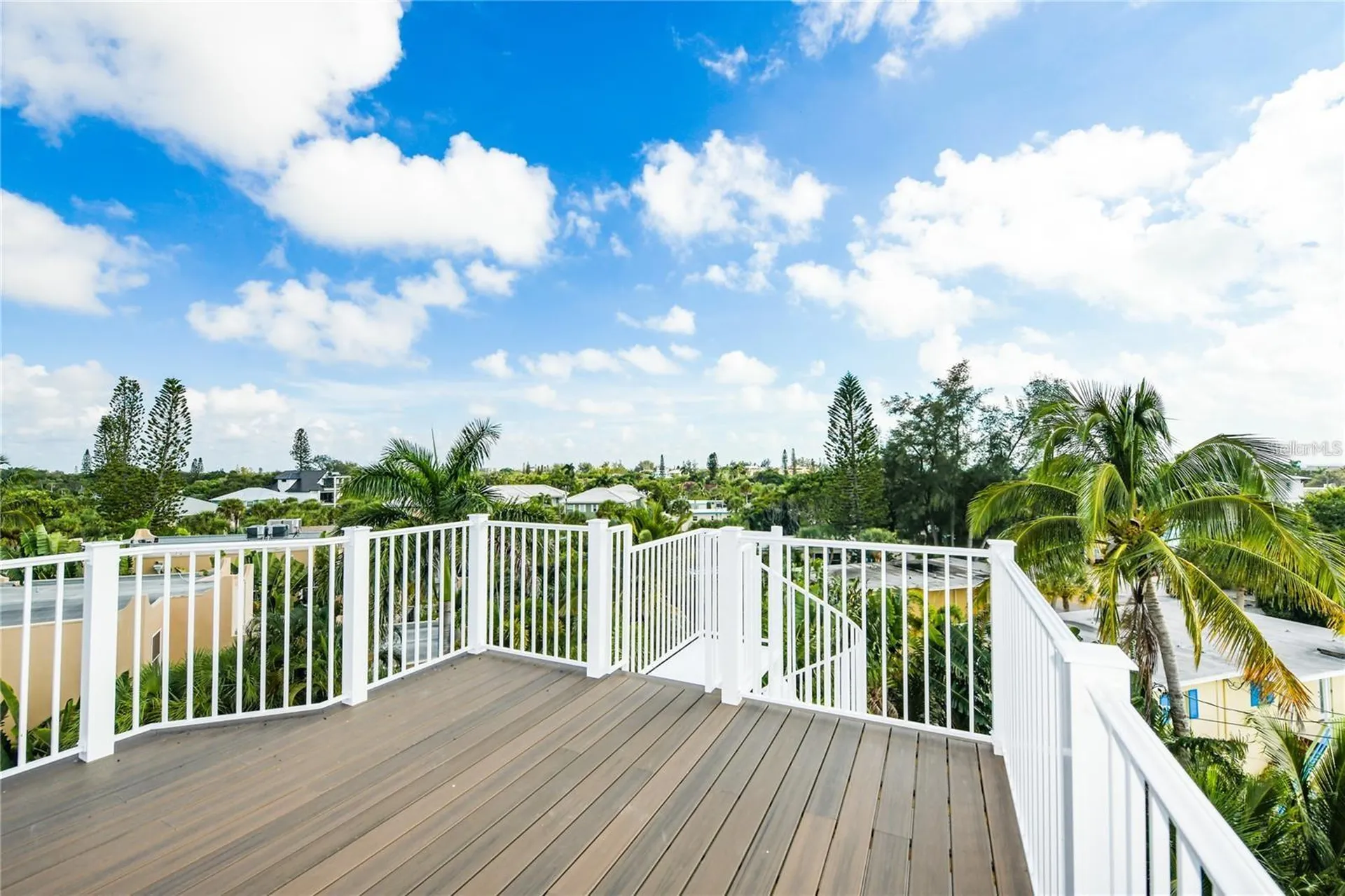 336 Avenida De Mayo Sarasota FL 34242