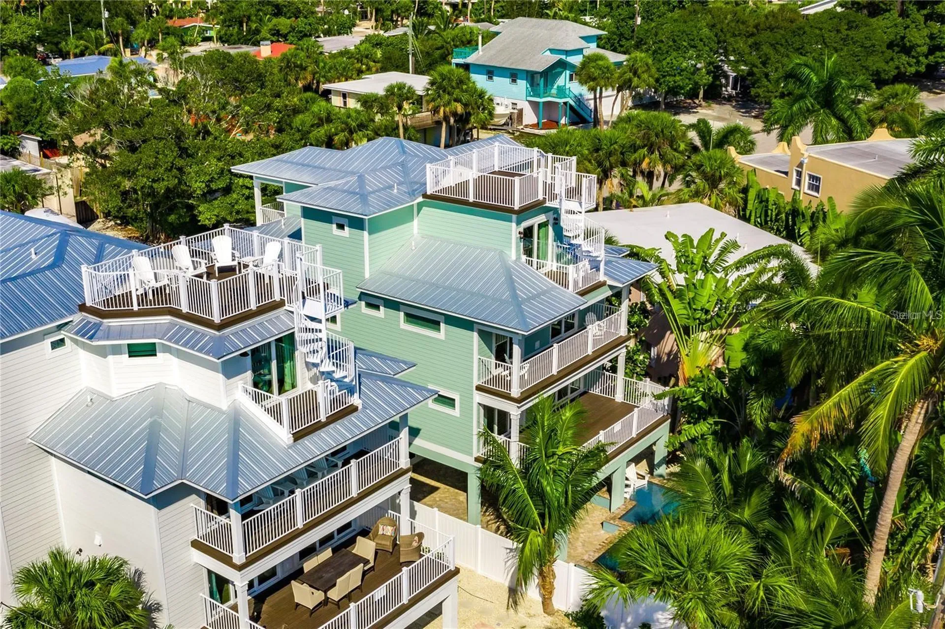 336 Avenida De Mayo Sarasota FL 34242