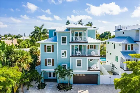 336 Avenida De Mayo Sarasota FL 34242