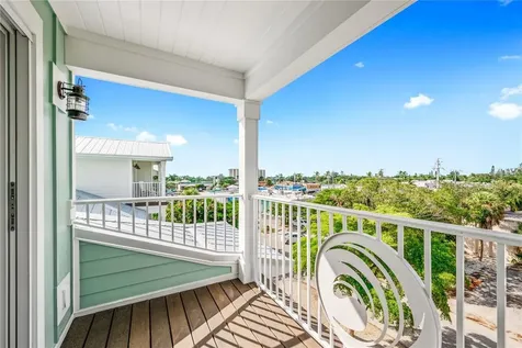336 Avenida De Mayo Sarasota FL 34242