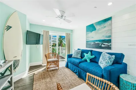 336 Avenida De Mayo Sarasota FL 34242