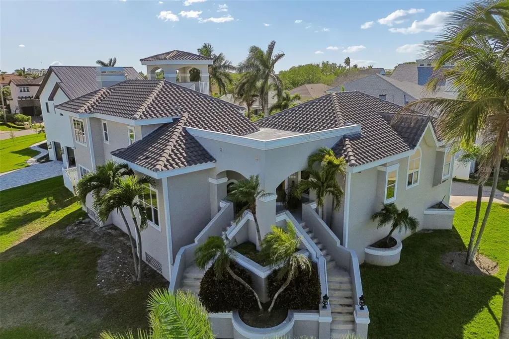 816 Ponce De Leon Drive Tierra Verde FL 33715