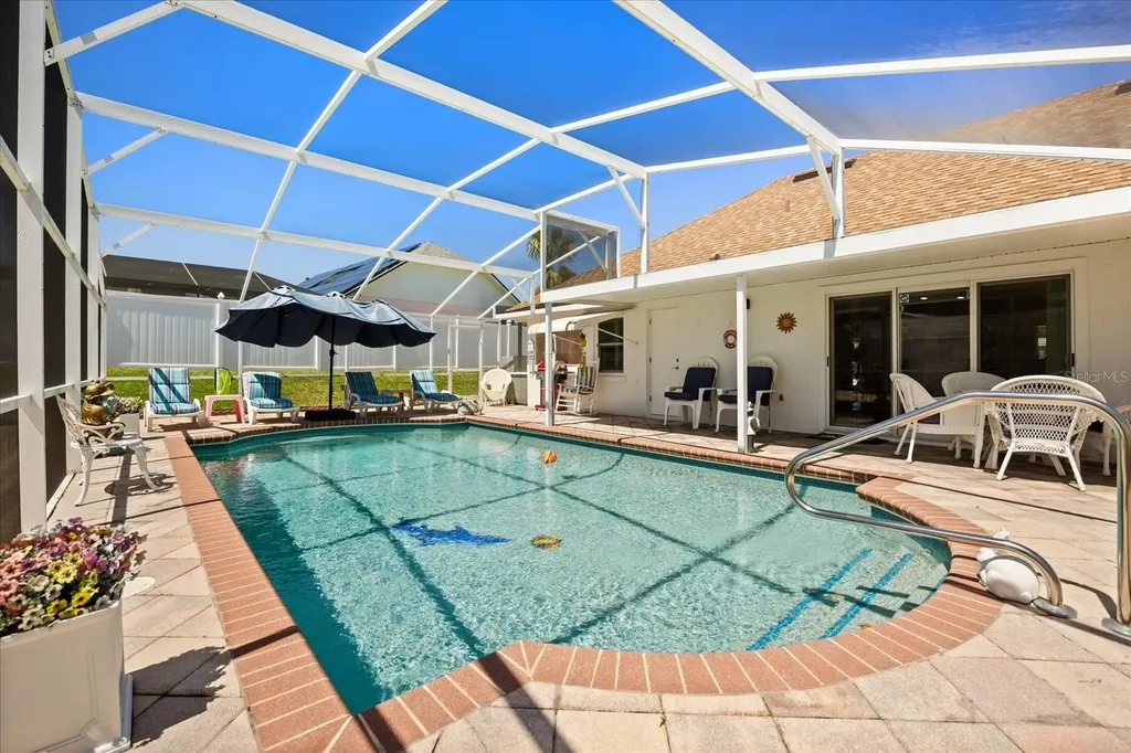 5501 Loma Vista Drive E Davenport FL 33896