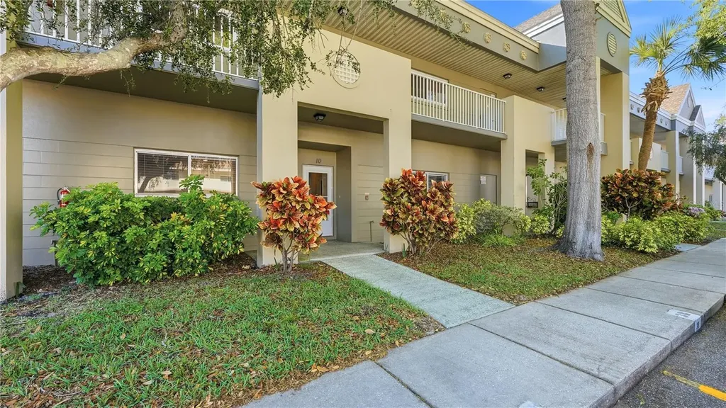 2296 Monaco Lane Clearwater FL 33763