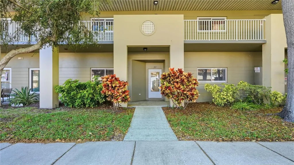 2296 Monaco Lane Clearwater FL 33763