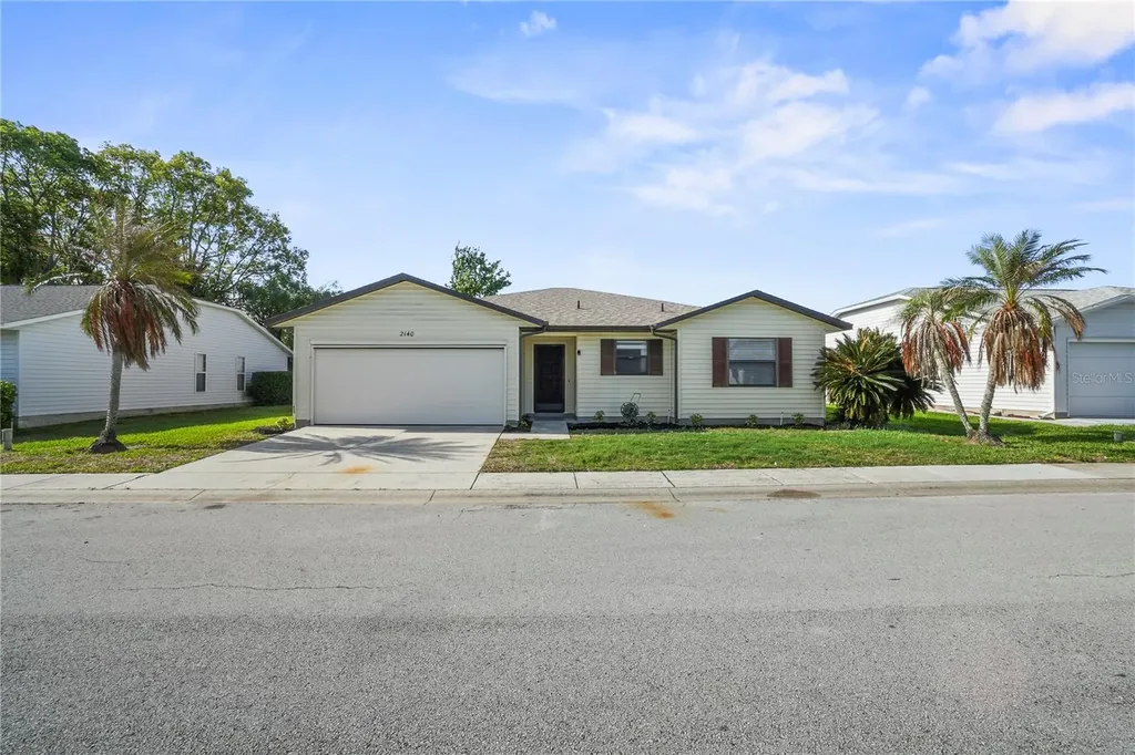 2140 Grand Cypress Drive Lakeland FL 33810