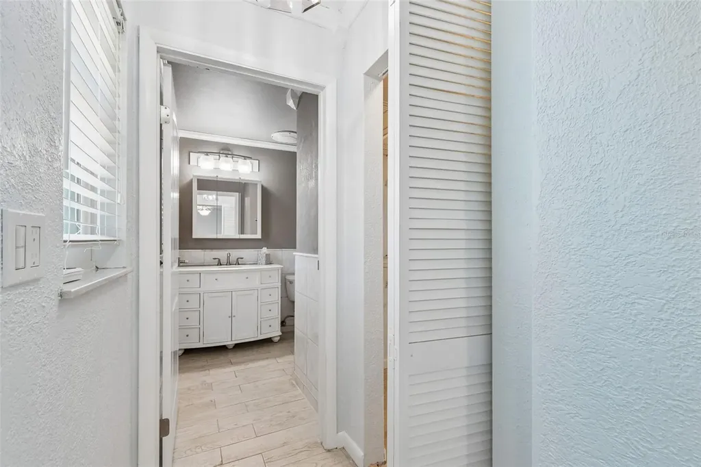 11670 81st Place Seminole FL 33772
