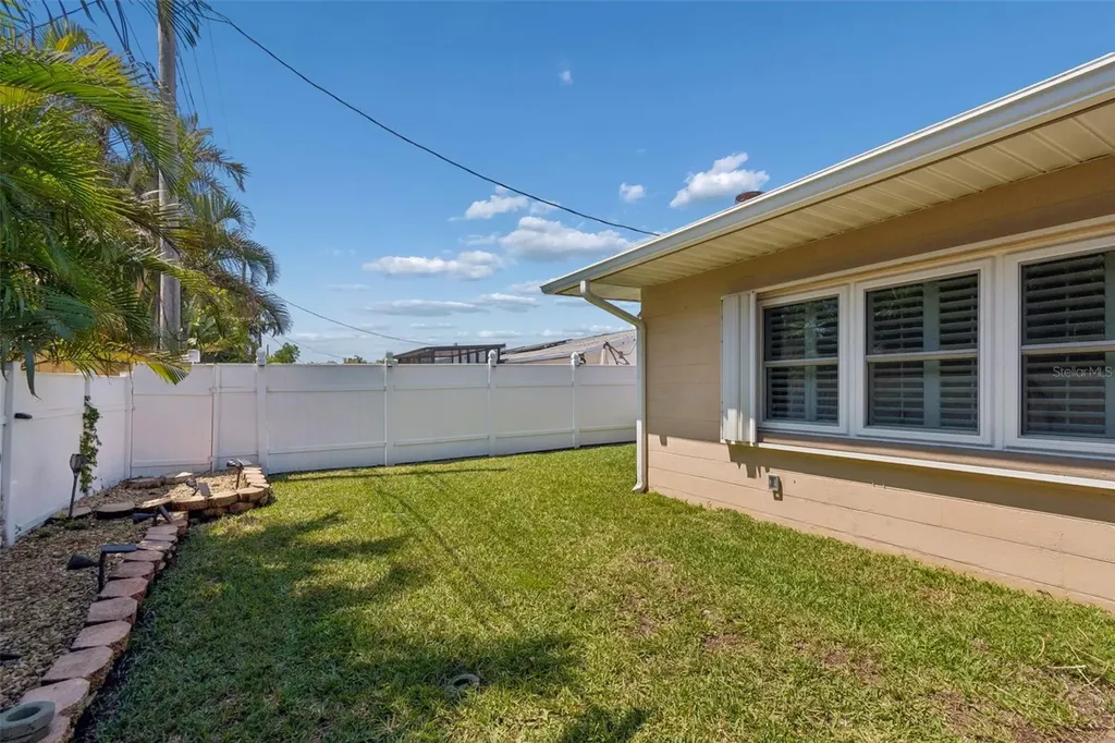 11670 81st Place Seminole FL 33772