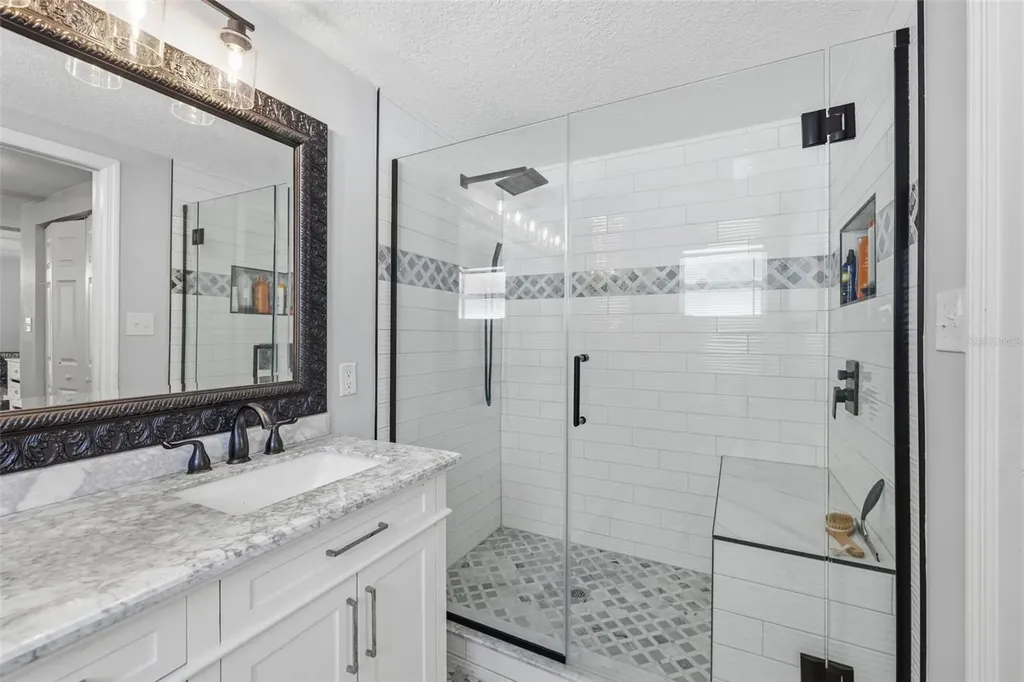 4339 50th Avenue S St Petersburg FL 33711