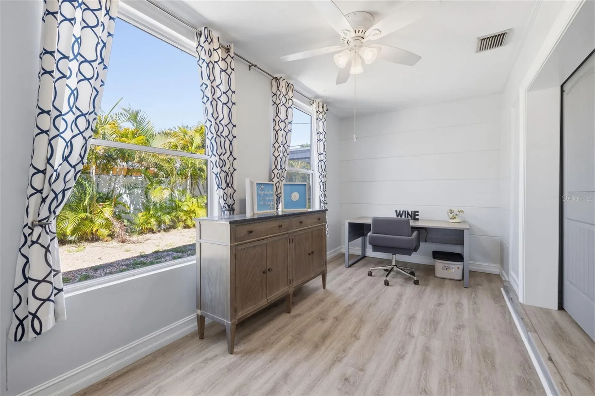 4339 50th Avenue S St Petersburg FL 33711