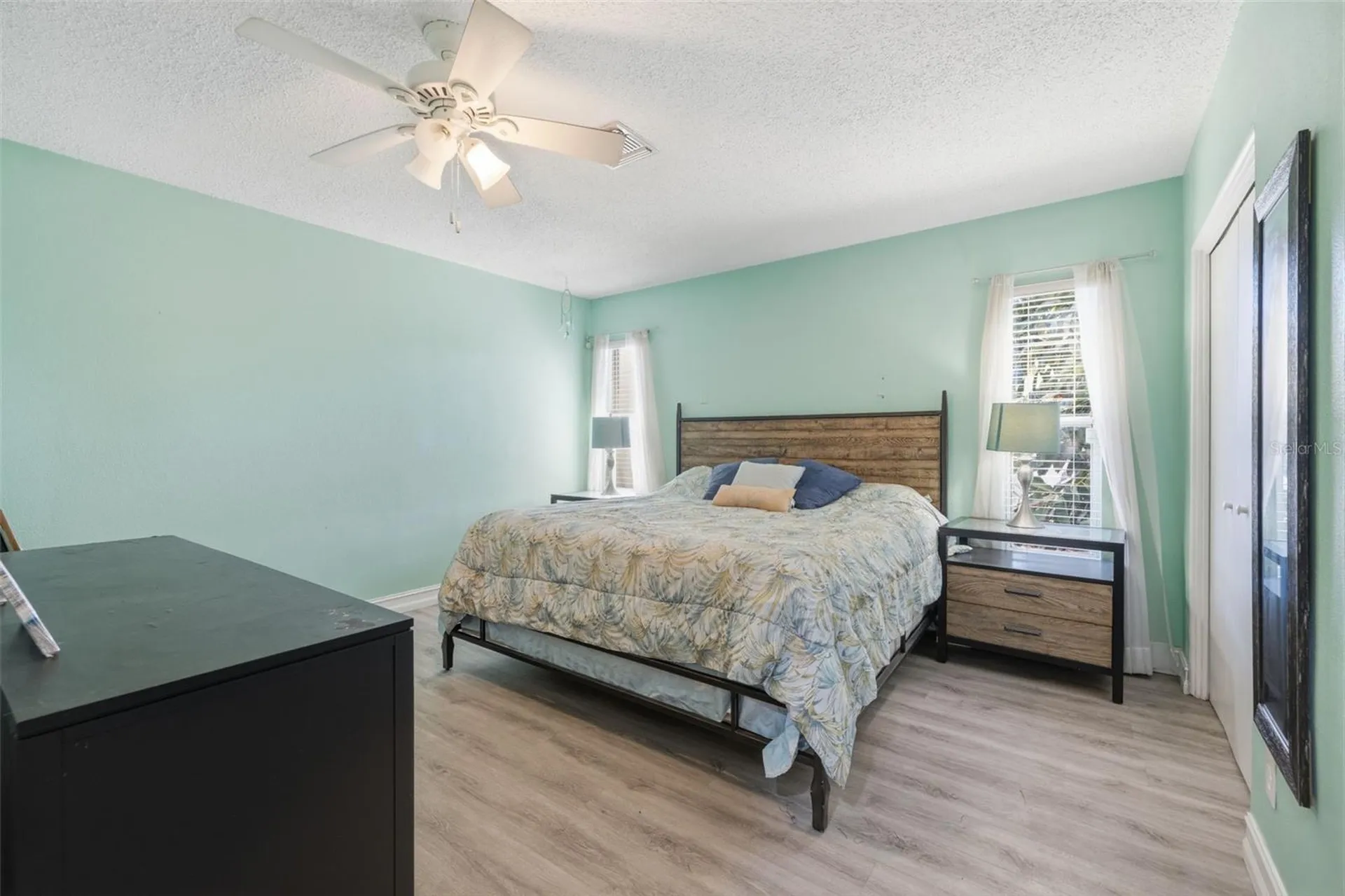 4339 50th Avenue S St Petersburg FL 33711
