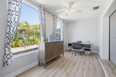 4339 50th Avenue S St Petersburg FL 33711