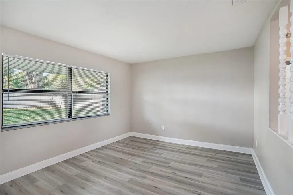 1027 Pinegrove Drive Brandon FL 33511