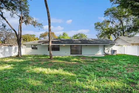1027 Pinegrove Drive Brandon FL 33511
