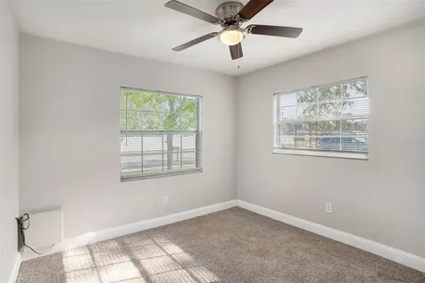 1027 Pinegrove Drive Brandon FL 33511
