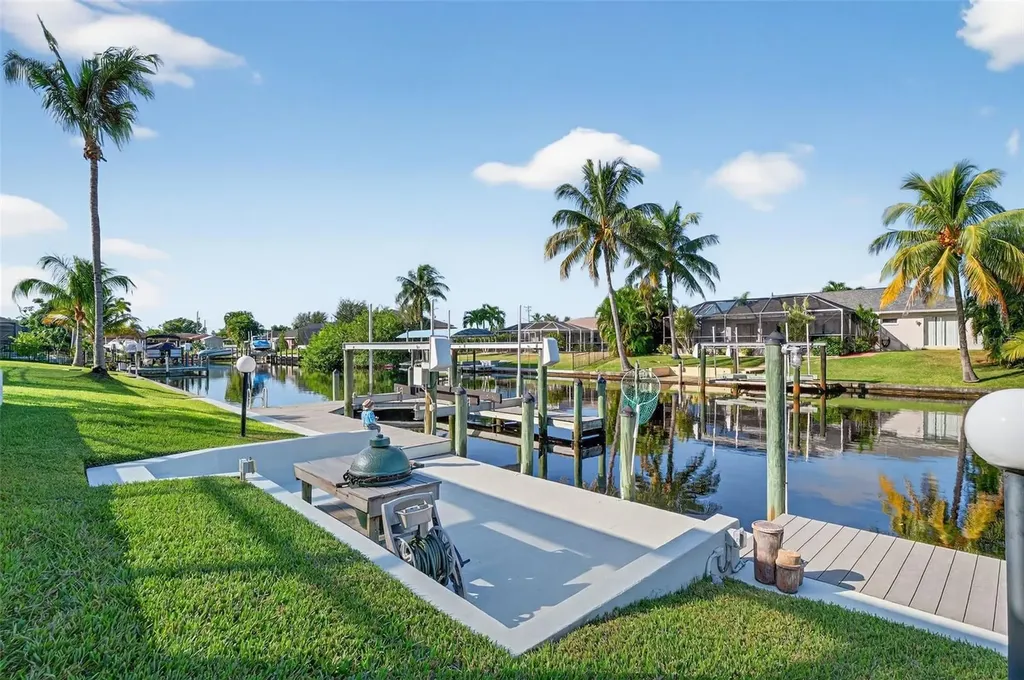 4306 SW 3rd Avenue Cape Coral FL 33914
