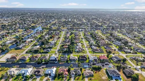4306 SW 3rd Avenue Cape Coral FL 33914