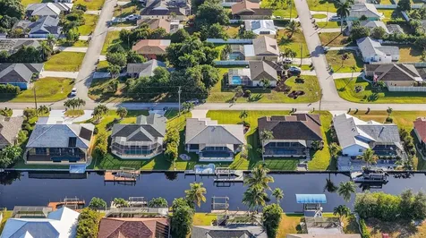 4306 SW 3rd Avenue Cape Coral FL 33914