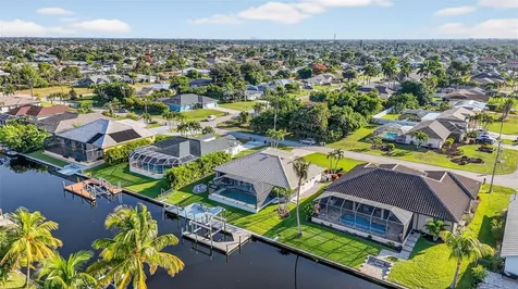 4306 SW 3rd Avenue Cape Coral FL 33914