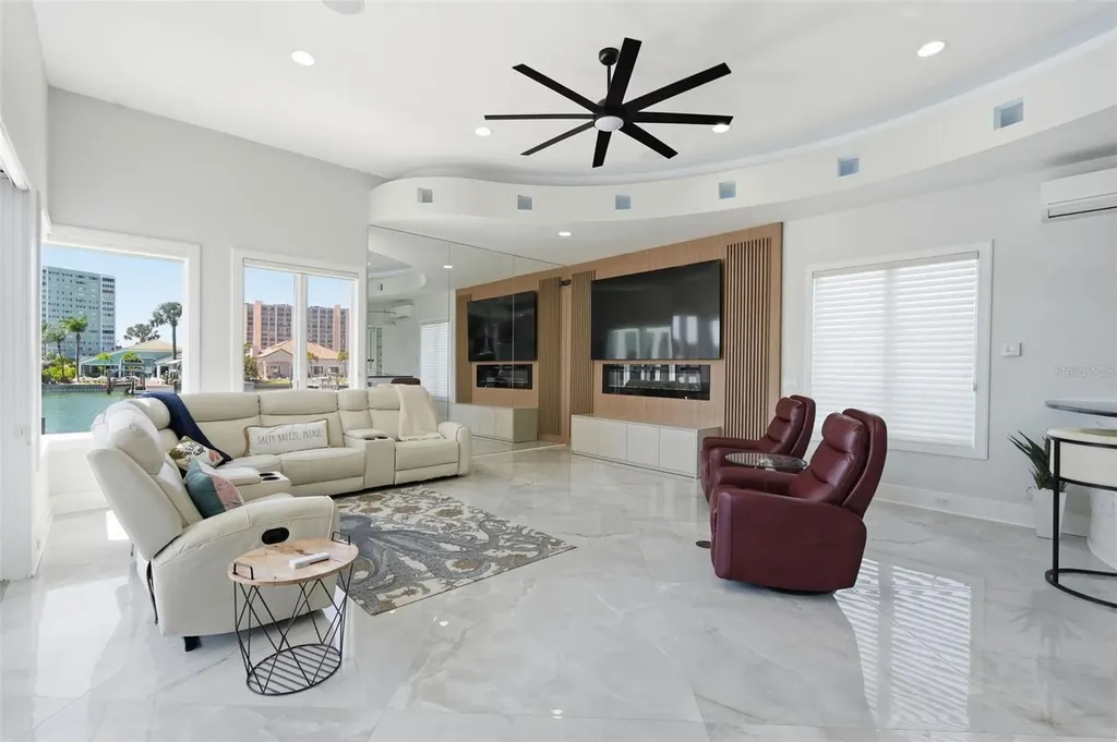 42 Midway Island Clearwater FL 33767