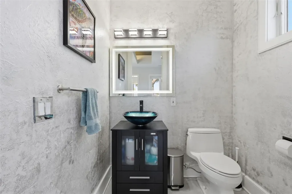 42 Midway Island Clearwater FL 33767