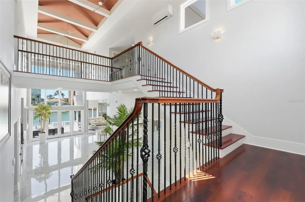42 Midway Island Clearwater FL 33767