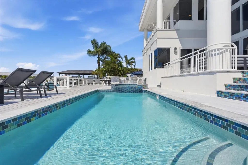 42 Midway Island Clearwater FL 33767