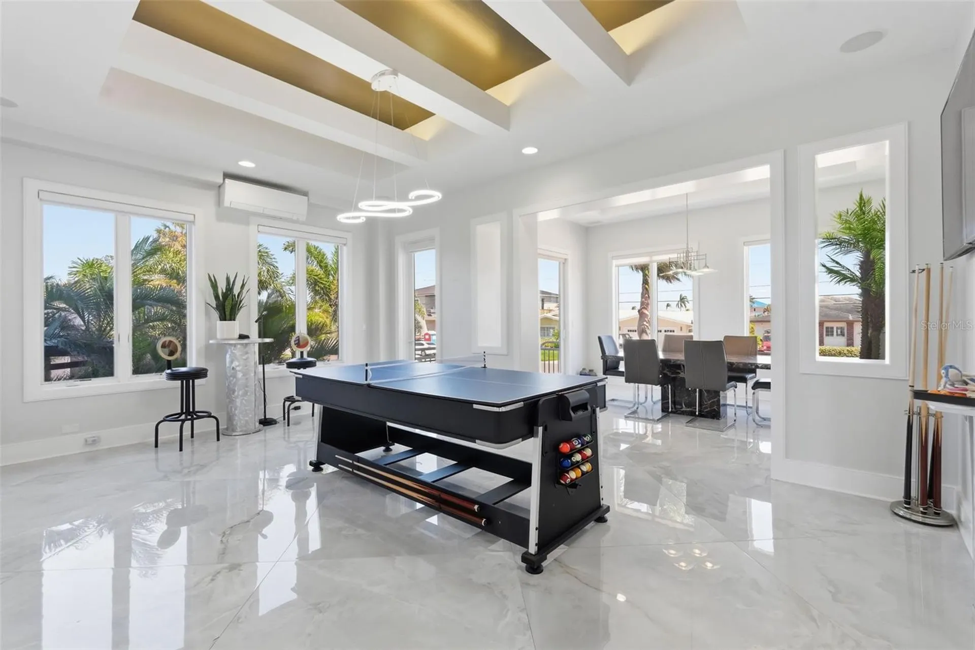 42 Midway Island Clearwater FL 33767