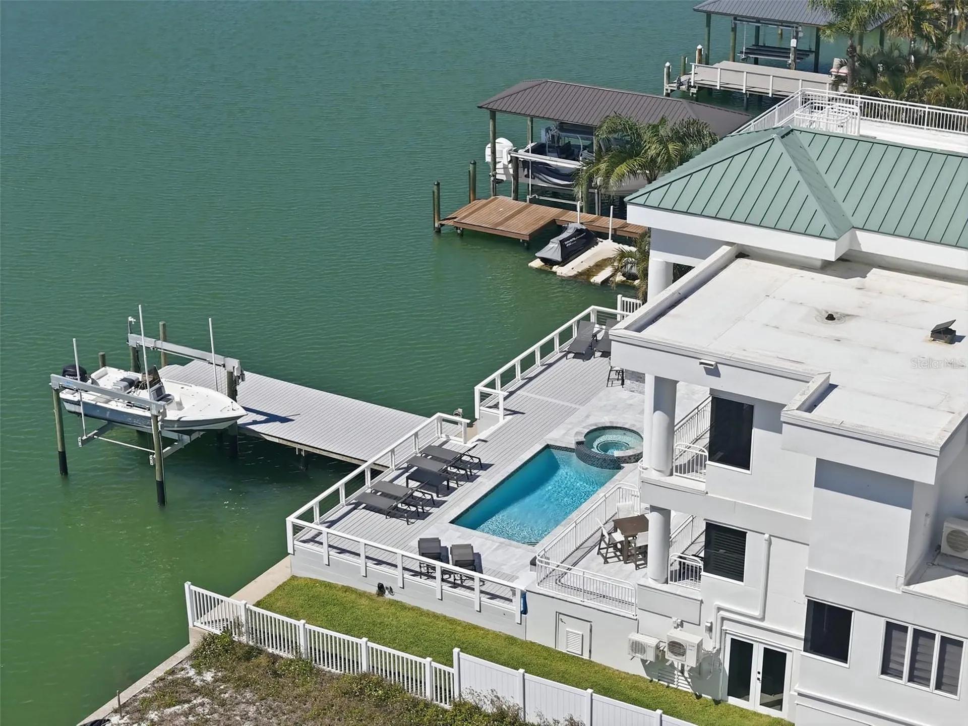 42 Midway Island Clearwater FL 33767